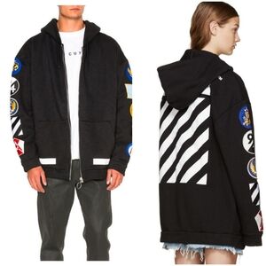OFF-WHITE HOODIE SIZE L Decorative embroidered patches down both sleeves.